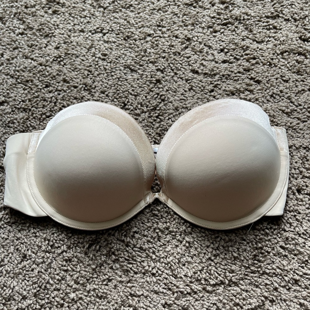 Maidenform strapless push-up bra in nude size 34D